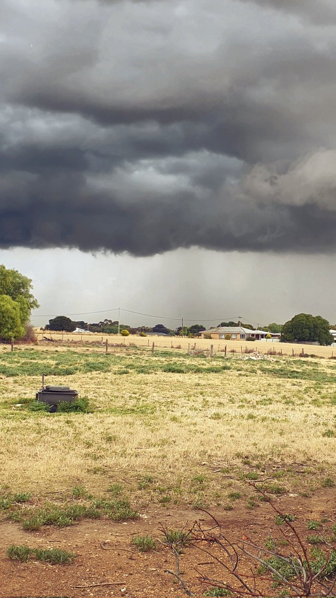 Incoming Lake Bolac, Victoria