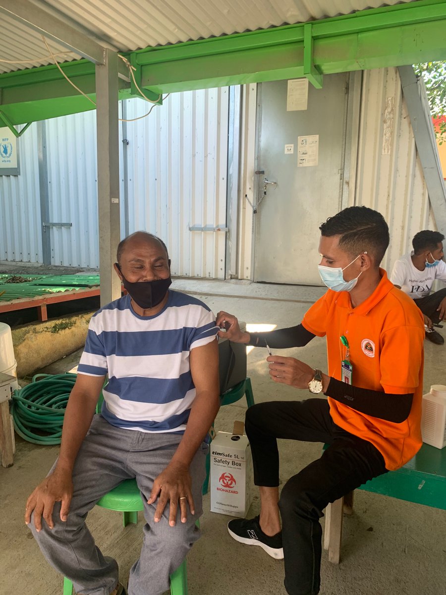 Today I have the golden opportunity to get my PFIZER Booster Vaccine at Comoro Health Center in Dili, after double AstraZ in my hometown Baucau, last year. I would like to encourage my friends to get the BOOSTER Vaccine as soon as you can. Stay Safe and Sound throughout 2022.