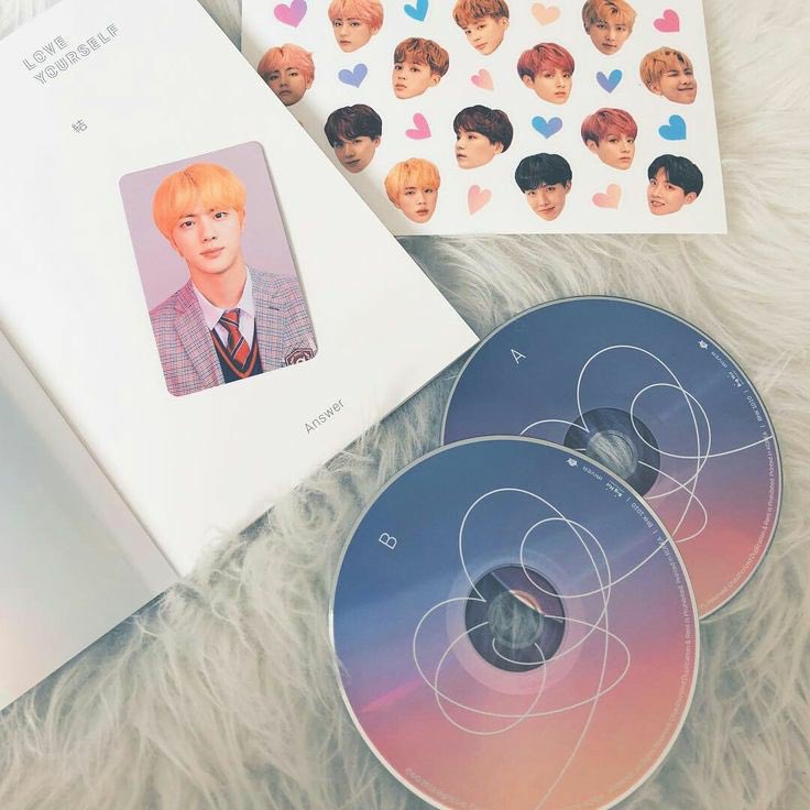 bunnyh_yy's tweet photo. · ⠀ [ O1.O6 ⠀ ¡ ⠀ 𓏞 ⠀ nᥱw ⠀ @ ⠀ 𝐪𝐮𝐞𝐞𝐧 ⠀ › ⠀ b͟u͟n͟ ⠀/ ⠀う ⠀ #͉͟✦ ⠀ — ⠀updᥲtᥱ ⠀ ⟢͇̂ ⠀ now plᥲyın ⠀ : ⠀ #Stream7D ⠀ ❞
 ⠀ 
Y obvio fui la más feliz de recibir a mi bias (Mr. Handsome) y oír Euphoria que tanto adoro. ¡La amo! https://t.co/EKFyrIQbWt
