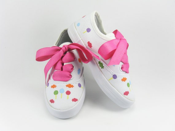 boygirlboygirld's tweet photo. Lollipop and Candy Shoes, https://t.co/fcHTJcf4DM via @EtsySocial #etsymntt #etsymnt #LollipopandCandy #CandyShoes https://t.co/K58fOeUOjP