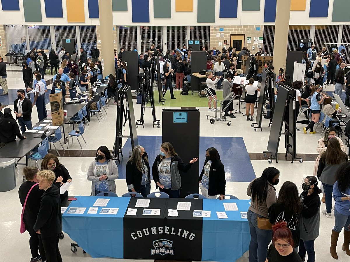 NISDHarlan's tweet photo. What a great night to welcome our future Hawks! We can’t wait until you join the family! #EndorsementFair #ElectiveFair https://t.co/xVuS4YBYGM