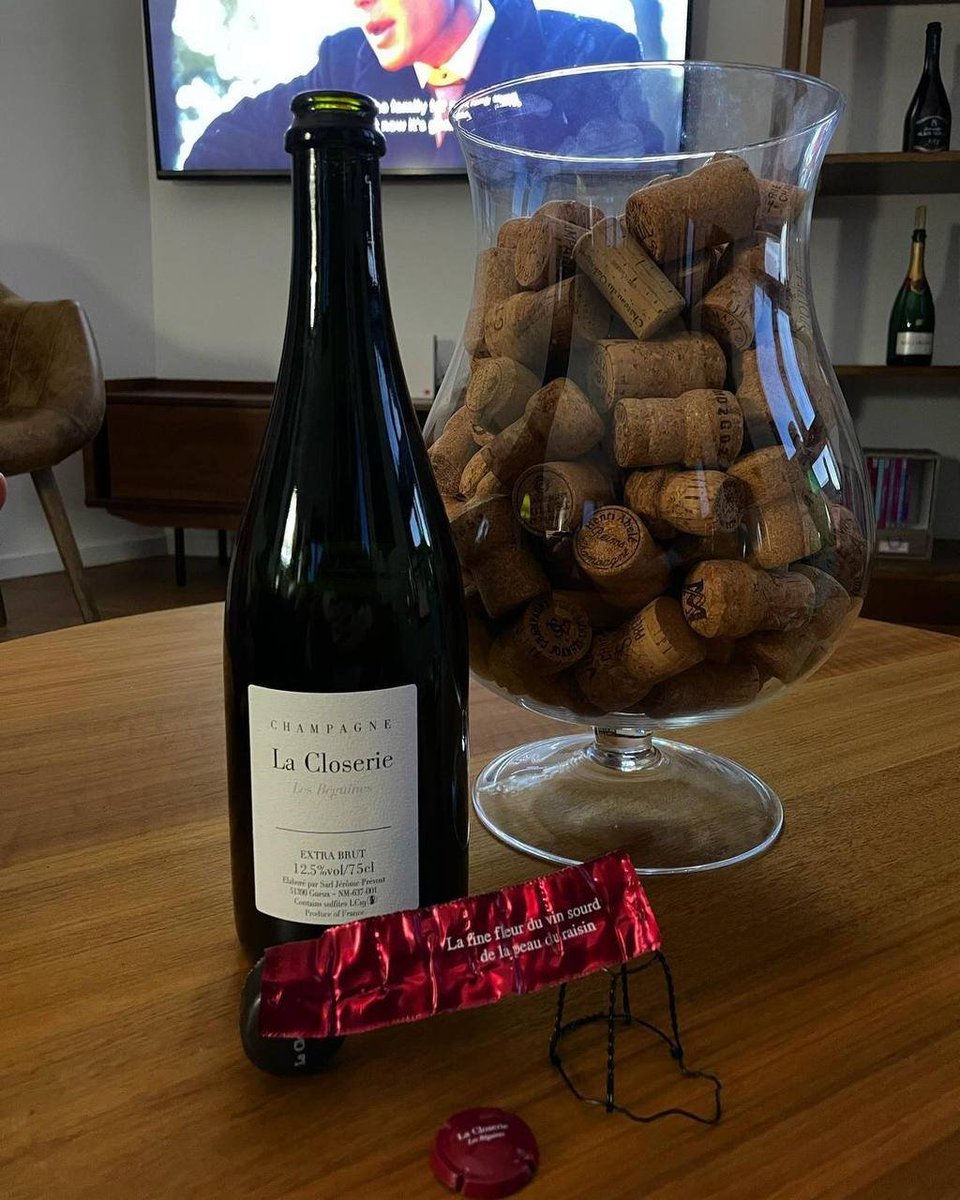 Laura's movie and champagne+