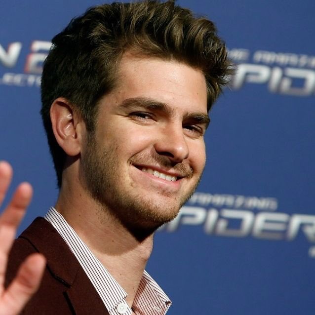 LeQGdesSupers's tweet photo. 🚨Andrew Garfield serait partant pour reprendre le rôle de #SpiderMan !
« Oui, je suis définitivement ouvert à quelque chose si ça semble être juste. Peter et Spider-Man, ces personnages symbolisent avant tout le service, pour le bien commun et plus. »
1/3
#MakeTASM3🕸 https://t.co/wQHoBOqNgE