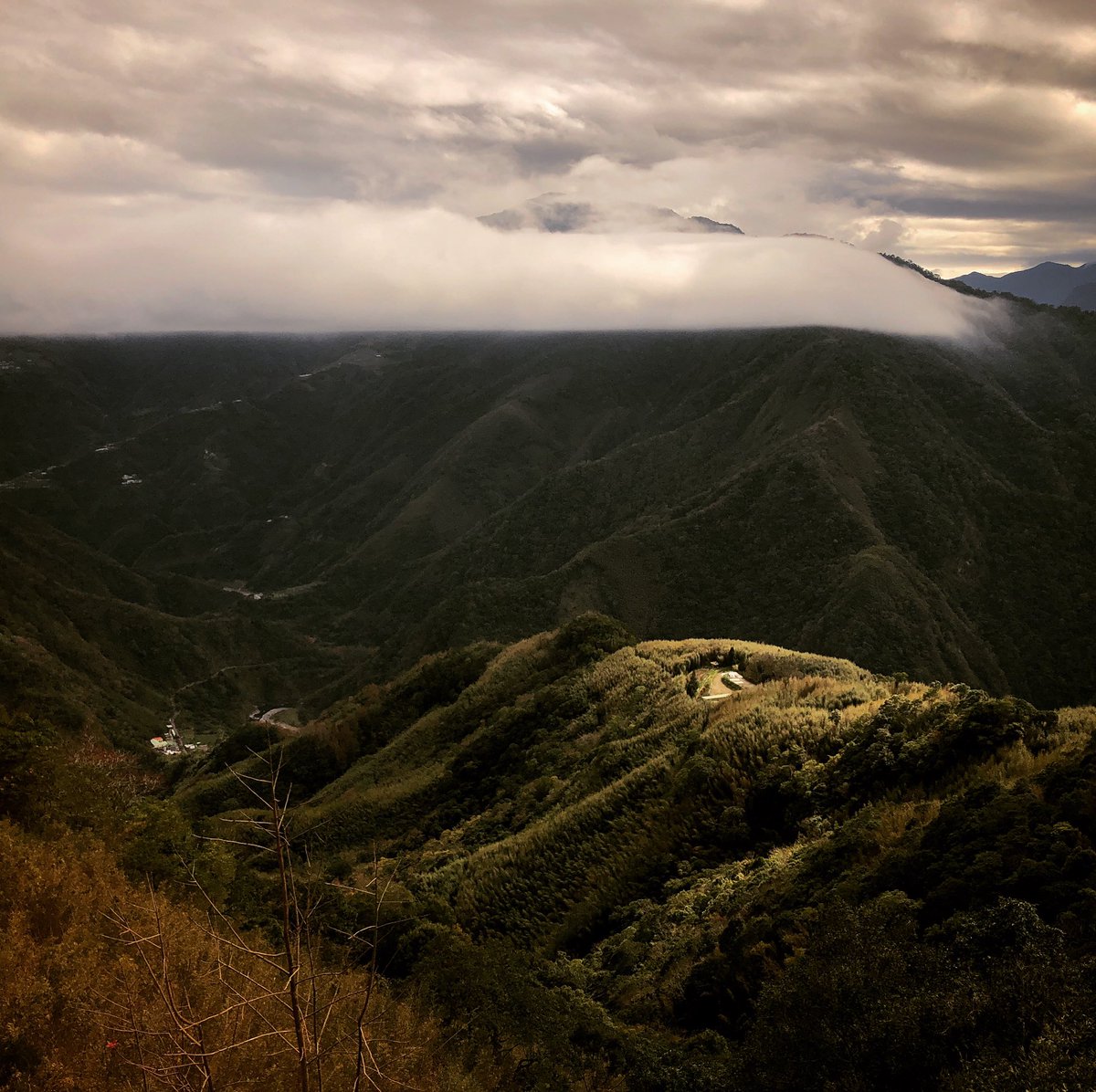 le_goosh's tweet photo. Secret spot and ironed cloud https://t.co/r5byp7kJ5w
