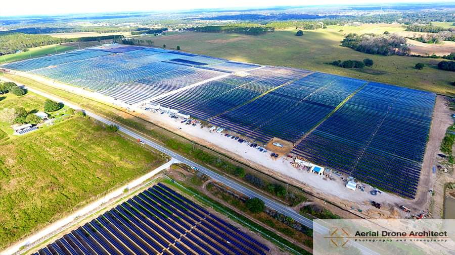 aerialdronearch's tweet photo. Update on the Solar Farm North of Dade City, FL
#aerialdronearchitect #aerialphotography #aerialdrone #drones #dronephotography #design #engineering #construction #architecture #architect #photography #whatanarchitectdoes #florida #floridalife #solar #solarpower #dadecity https://t.co/AVGn5rsaSC
