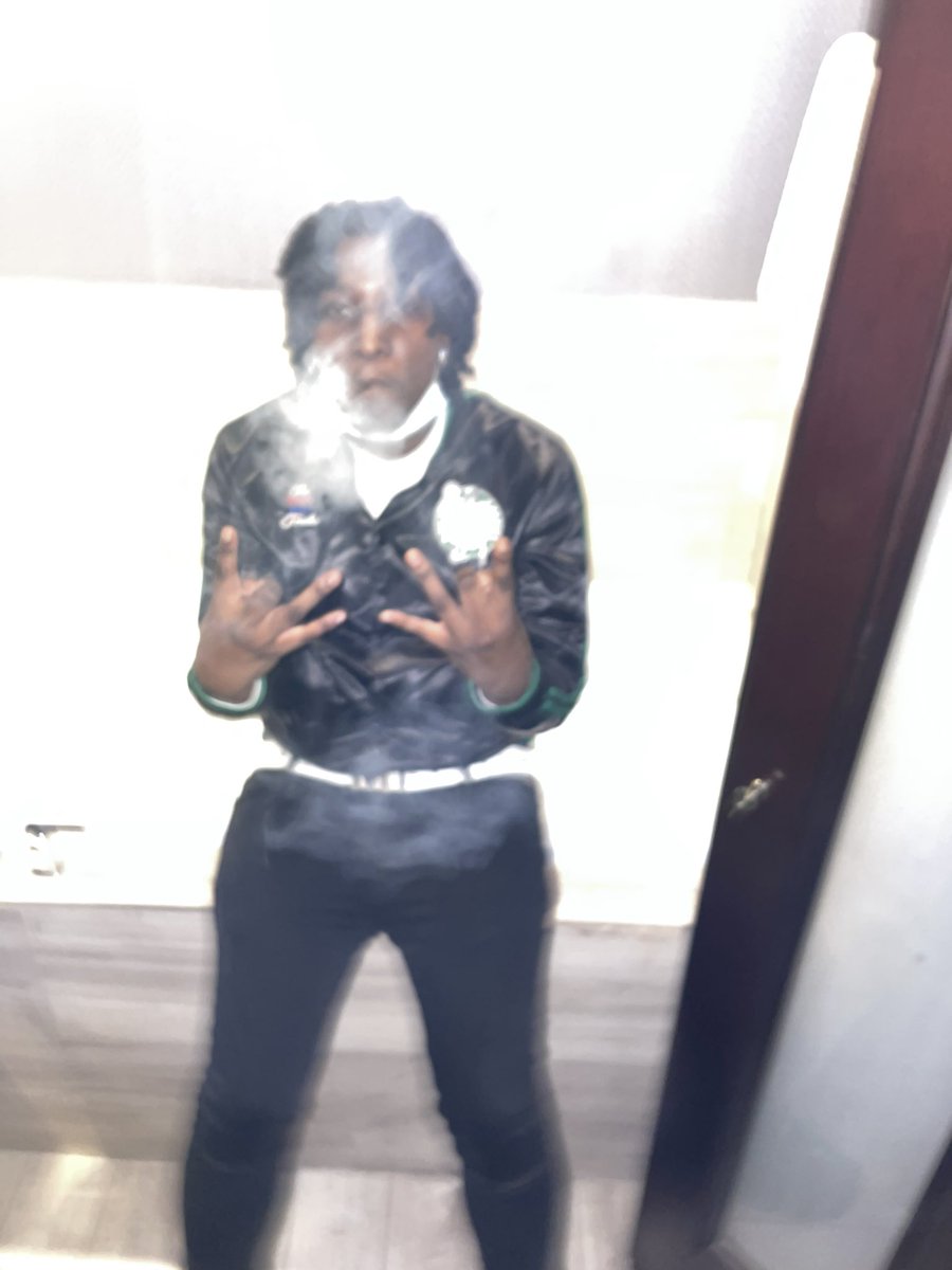 lilsteve2x's tweet photo. Blue🧀 Was All I Needed💸 https://t.co/B6TBAhfTwb