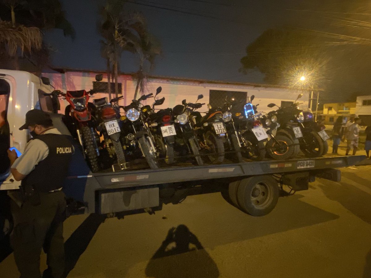 carloeloy's tweet photo. #DURÁN Resultado del operativo conjunto con @PoliciaEcuador 

* 23 motocicletas retenidas
* 22 citaciones emitidas
* 01 licencia retenida

¡Poner #Orden es necesario!

#JuntosLoLogramos 
#vamosBienCTE https://t.co/xzWBoQTmMf