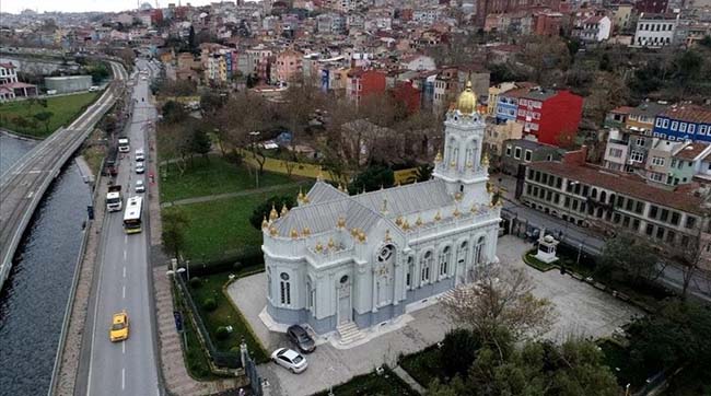 Церковь одного дня в стамбуле. Церковь ключей в стамбуле. Церковь богоматери панагиотиссы в стамбуле. Храм марии монгольской церковь богоматери панагиотиссы. Церковь ключей в стамбуле.