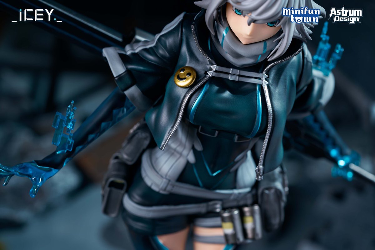 長いの年月をかけて、ICEYはやっとシステムの弱点を見つけ、現実世界に