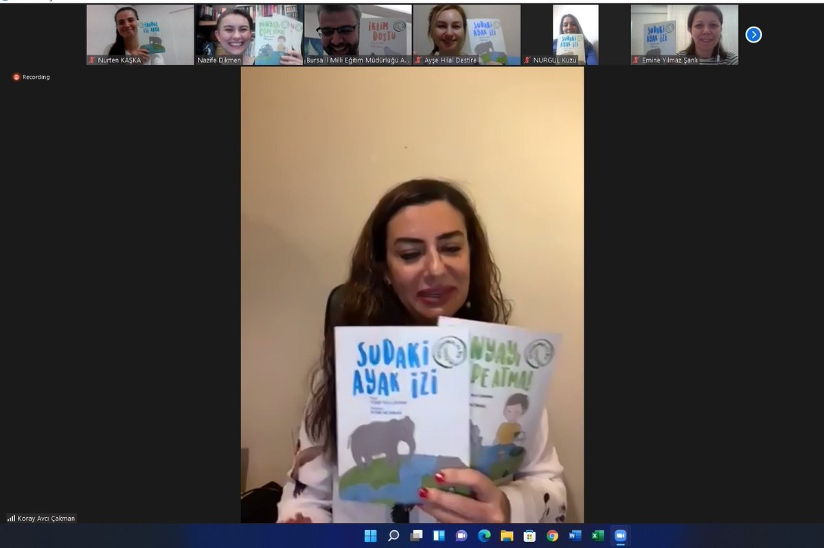 Birimimiz tarafından “Çocuklar İçin Kitap Okuma Projesi Öğretmen Eğitimi” toplantısı 6 Ocak 2021 saat 21.00'de çocuk kitapları yazarı Koray Avcı ÇAKMAN ve katılımcı öğretmenlerimiz ile  ZOOM üzerinden gerçekleştirilmiştir.
@bursailmem @serkangur_ist