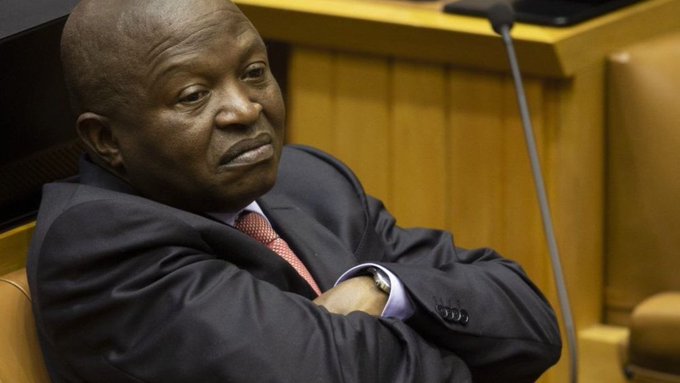 Kutlwano_mekgw's tweet photo. What's the use to END 30% Matric without jobs https://t.co/R4d9of5HXw