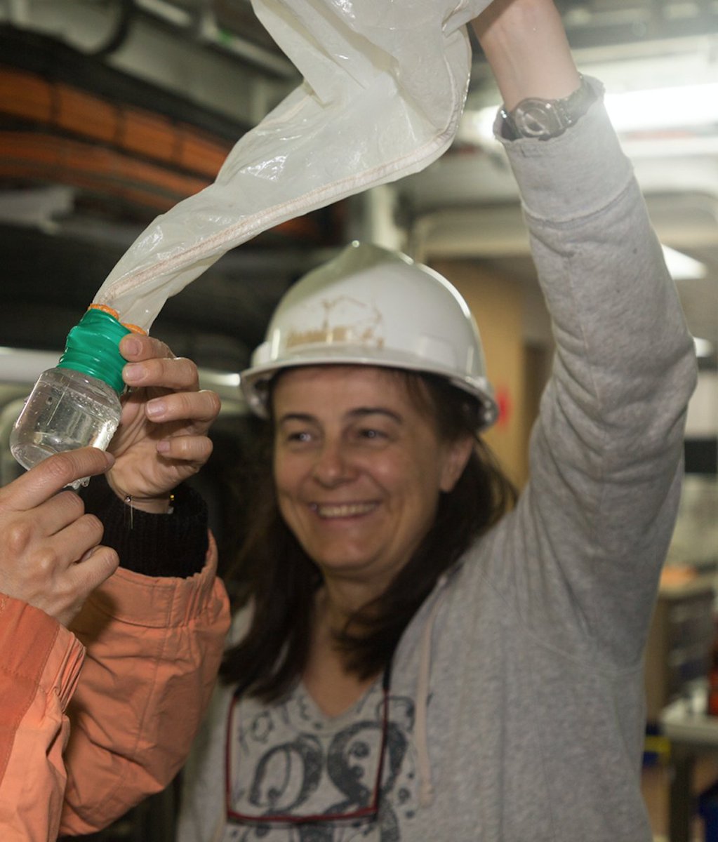 Gone far too soon. The #MarineScience &amp; #IODP communities lost of of their own with the passing of Prof. Leanne Armand. An incredible leader and advocate for #womeninSTEM. Fortunate to have called her a mentor and been able to sail w/ her. She will be greatly missed 💔