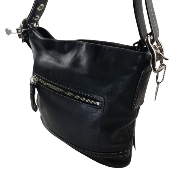 So good I had to share! Check out all the items I'm loving on <a href="/Poshmarkapp/">Poshmark</a> from <a href="/GrizzleChef/">Chef Grizzle</a> #poshmark #fashion #style #shopmycloset #coach: posh.mk/ZiKuexm5Bmb