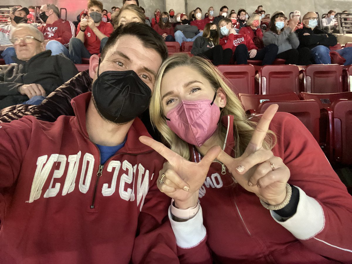 melissahjohnson's tweet photo. Good to be back! #onwisconsin @BadgerMBB flash back to 2015 final four https://t.co/R5prdEir8P