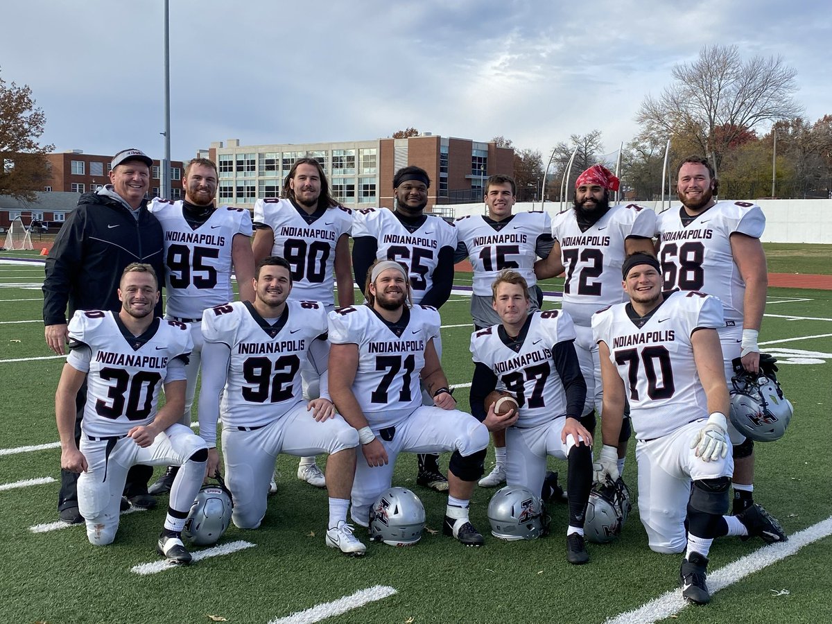 lisapatch2001's tweet photo. Praising God right now that we made it thru our football season before this sh%# hit us again!!! So grateful! Prayers for all our UIndy football families ♥️ https://t.co/HZslF9HtSG