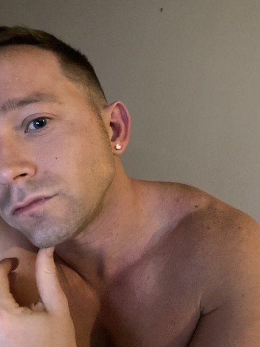 Loving my new Carots;-) https://t.co/OxDqO0V5RK