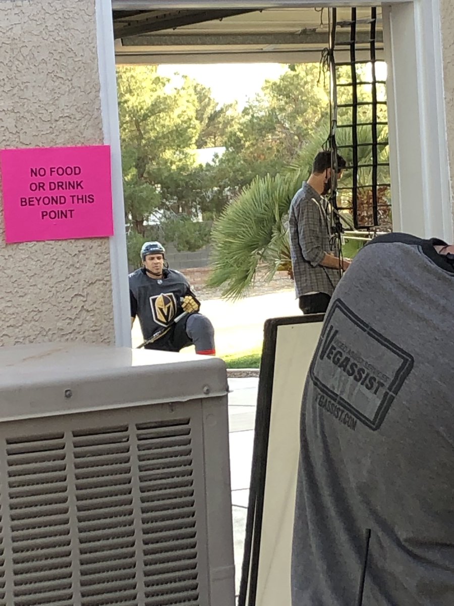 Battle75Born's tweet photo. That time Ryan Reaves shot an ad for @SNWA_H2O reminding us all to change the sprinkler clock and follow the watering restrictions. Welcome back to Vegas, Reavo! #7five #savewater https://t.co/DiEanbeXvT