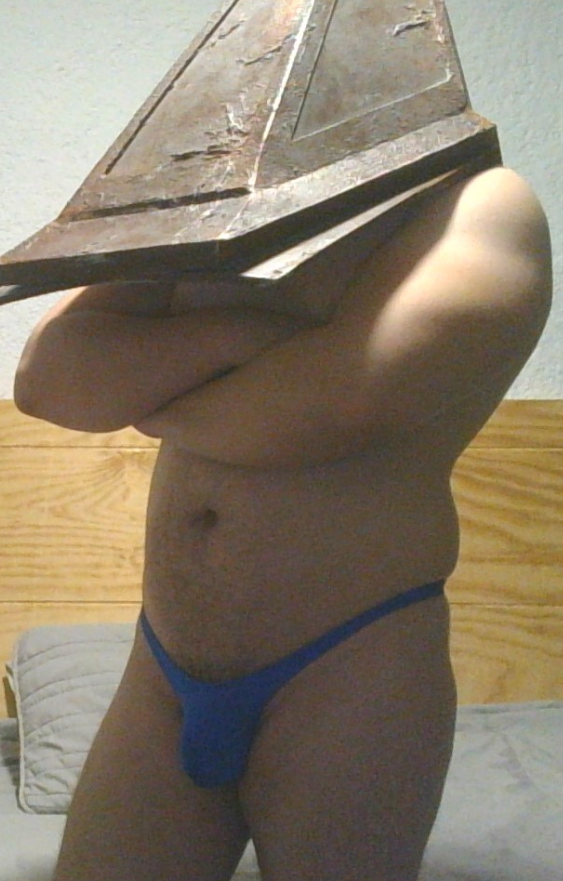 Mr_Oinks's tweet photo. Are you guys into pyramid head stuff?๐๐บ
#beefygay #chubby #bara #gaybear #musclebears #pyramidhead #gayvideogames #realbara #nsfwcosplay #MrOinks #musclebear #nsfwtwt #gayunderwear https://t.co/gPHH3G9wYq
