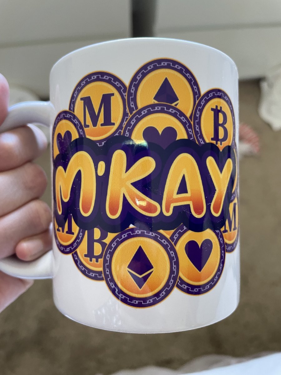 ivyavocado's tweet photo. So grateful to have met the exceptional human being @brycaoile, who I first contracted as a graphic designer &amp; then hired as an Axie scholar &amp; NFT artist— but above all, he's become such an incredible friend for life. Thank you for my gift, B. ❤️🥺

Love, Michaela ("M'Kay") https://t.co/AB8e6BQ1Lu