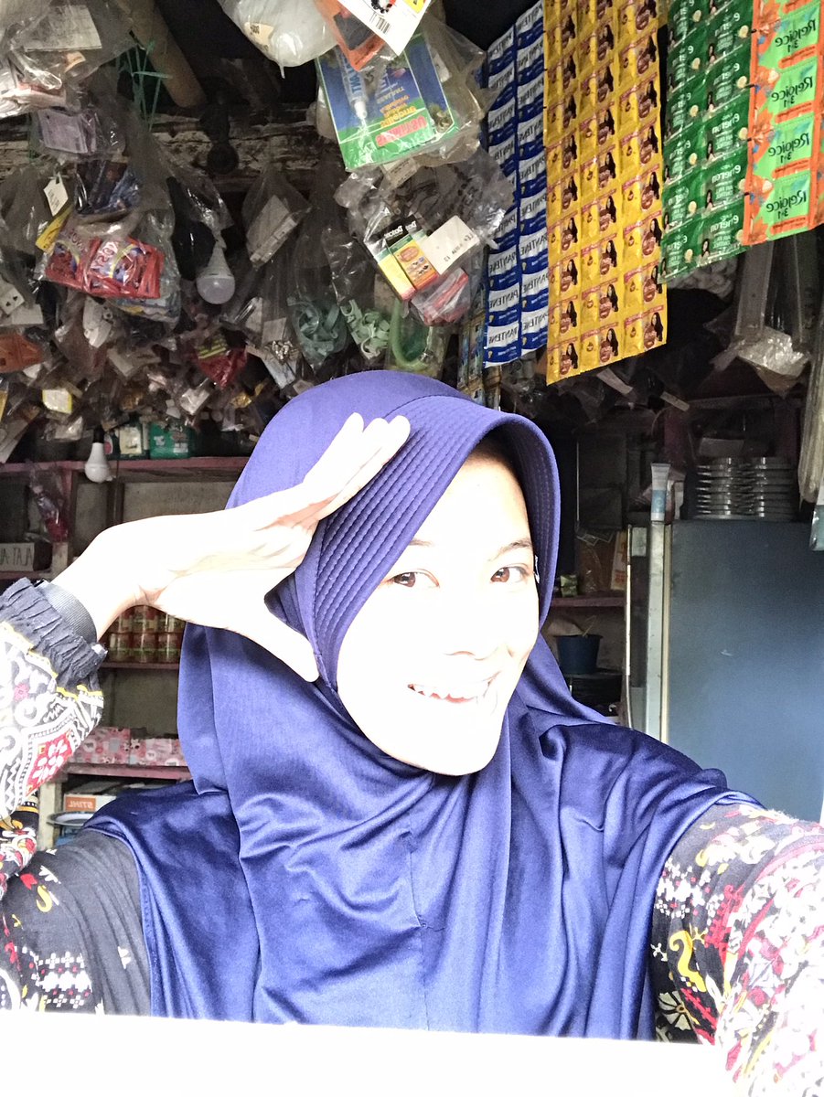 ElsaMeliani3's tweet photo. Terimakasih @Wardah_Kosmetik cerahnya seketika. Tak lupa dibilas dengan air wudhu untuk hasil yang lebih maksimal https://t.co/By4ub3xIHn