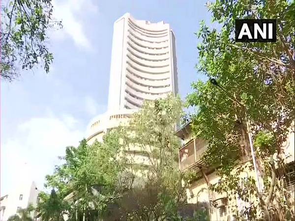 ANI's tweet photo. Sensex currently trading at 60,095; Nifty trades at 17,893 https://t.co/JIvMoNTLrg