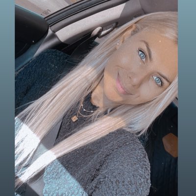 LindsayBlanks's tweet photo. #NewProfilePic:) https://t.co/bYUIxQs1Fs