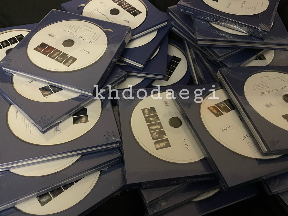 khyun9we's tweet photo. wts selling 

- demo album #2 studio we: recording album sealed and unsealed (complete inclusions: 2 album pcs &amp; 1 postcard on 2nd pic) $8 each
- makestar, music korea, bizent pob photocards $7 each

shipping from the US
pcs are okay ww!

pls dm if interested 
#onewe #원위 https://t.co/BEl247fUvX