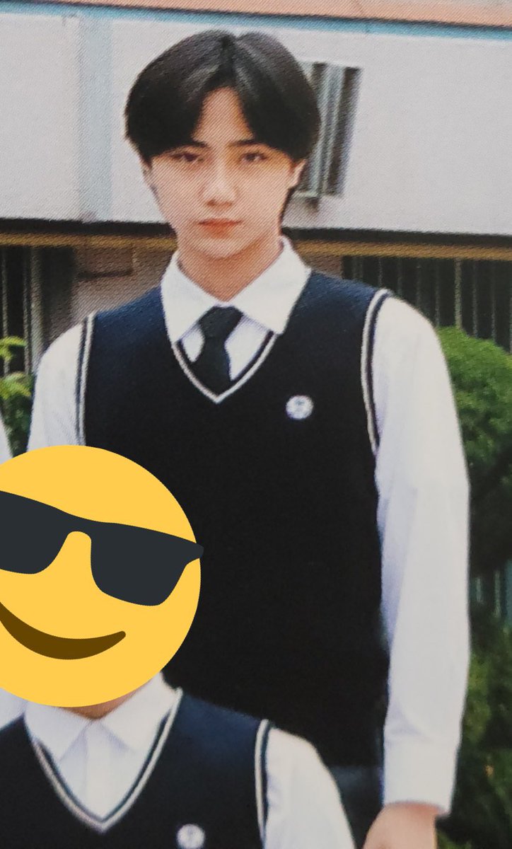 동규 졸사 공유받았어요 사진 이거밖에 안찍었대요 ㅠㅠㅠㅠㅠㅠㅠㅠ😍😍😍