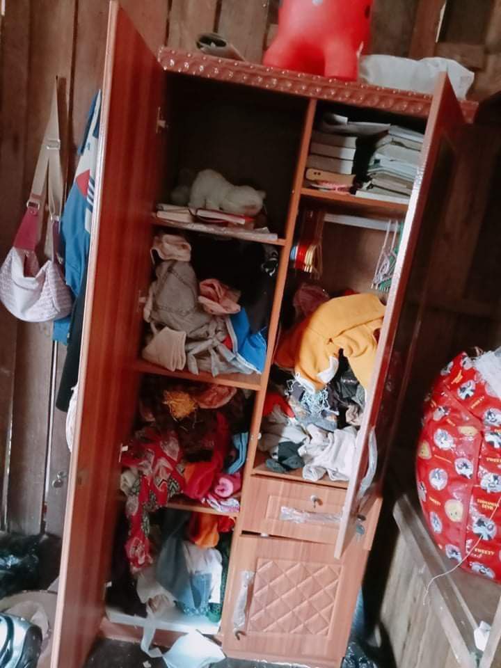 Military troops reportedly killed U Hyan Hlyan Sone,40 yo,with mental illness and the dead body which was had PDF uniform on and thrown away in the trash heap was found by the locals of ParMonChaung village on Jan 3.
#2022Jan7Coup
#WhatsHappeningInMyanmar