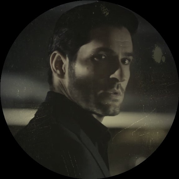 #NewProfilePic 

It's like a old classic movie...or TV show I don't know where I got that idea from 😏