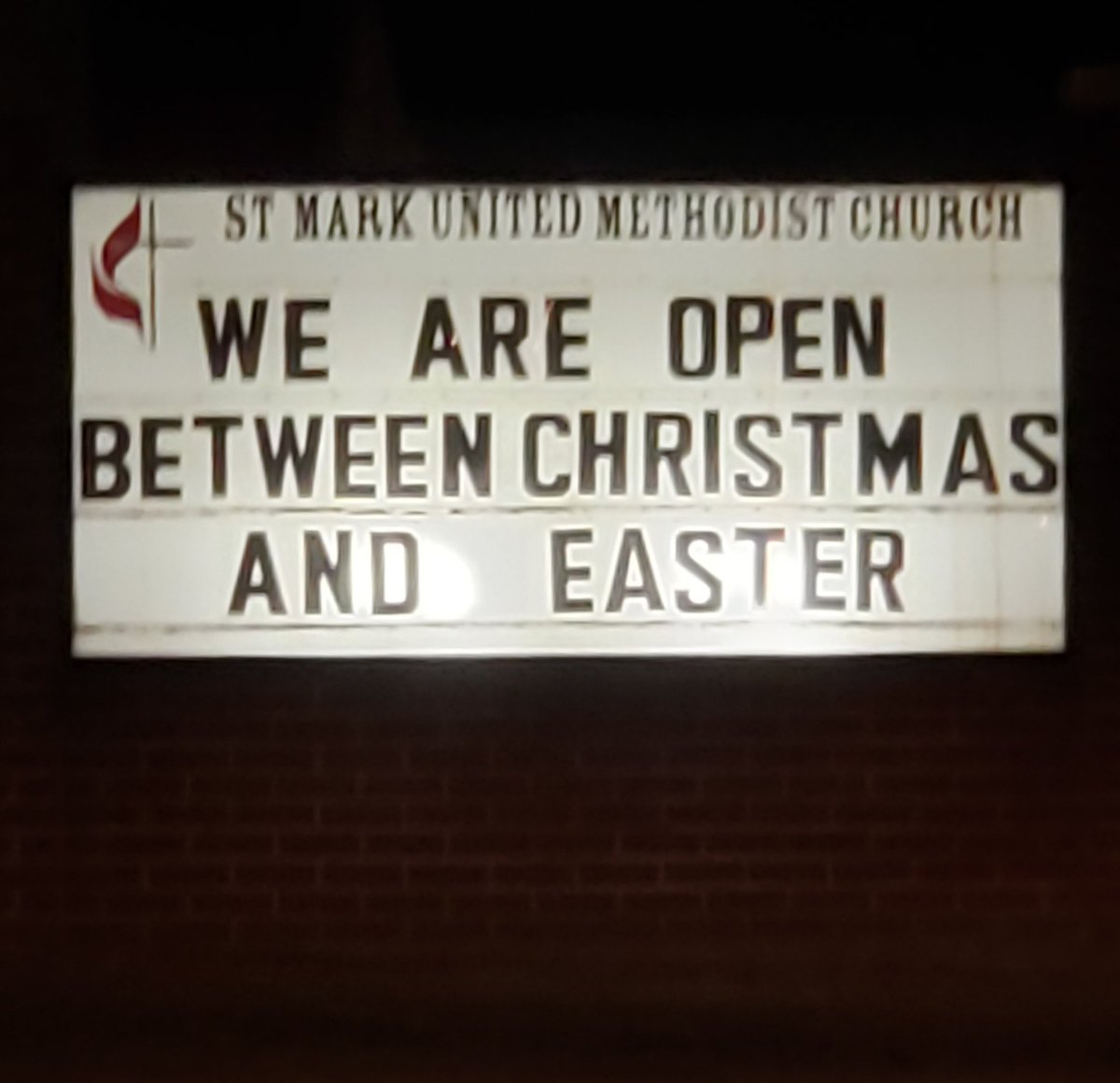 XenaMovieFans's tweet image. The shade. 😂 #ChurchSign