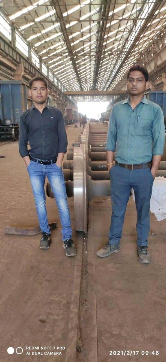 हम-सब रेल अप्रेंटिस कोई भीख नहीं मांग रहे हैं रेल में समायोजन हमारा अधिकार है, हम-सब एक कुशल कारीगर है हमारे पास डबल स्किल है तो फीर समायोजन क्यों नहीं किया जा रहा है,स्टिल इंडिया का ढोंग क्यों हो रहा है देश में, जल्द से जल्द जीएम पावर से समायोजित किया जाए <a href="/AIRAAAOFFICIAL/">All India Railway Act Apprentice Association</a> <a href="/Ashwin/">Ashwin Krishnan</a>