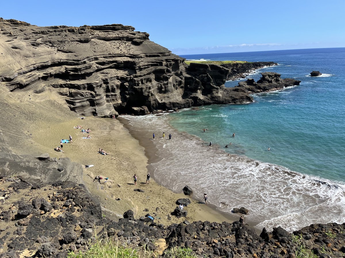 schroeder_ann's tweet photo. The green sand beach #5MileRoundTrip #3HourHike #SoHotButWorthIt #Hawaii https://t.co/xVs2DFWx50