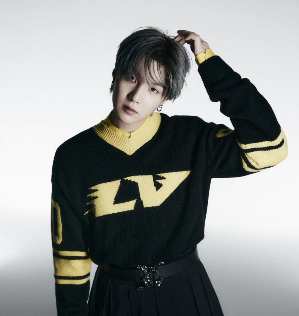 borahae_squad's tweet photo. 🗳️Nueva votación Fanplus 

#SUGA está nominado en la votación  Birthday + Debut Vote March 

Como ganar votos:
▪️ Enviar 3 votos diarios a tus amigos 
▪️ 30 anuncios por día=450 votos 
▪️ Completando misiones

📍https://t.co/cJ0BIDqIj6 

 #방탄소년단슈가 #슈가 #BTSSuga シュガ https://t.co/mgH4NReY5R