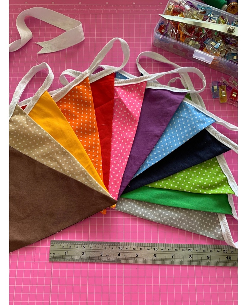 BeautyOlivias's tweet photo. Polka Dot Home Decor / Garden Bunting - Large Flag 4.2+ Meters

OLIVIAS BEAUTY &amp; CRAFTS - Come and check out our range of hand made craft and beauty products all available from our Etsy store - https://t.co/w9iRrm1oP4 

#InternalDecoration #DecorativePendant #ExtraLongAndLarge … https://t.co/LjE4jG0jzF