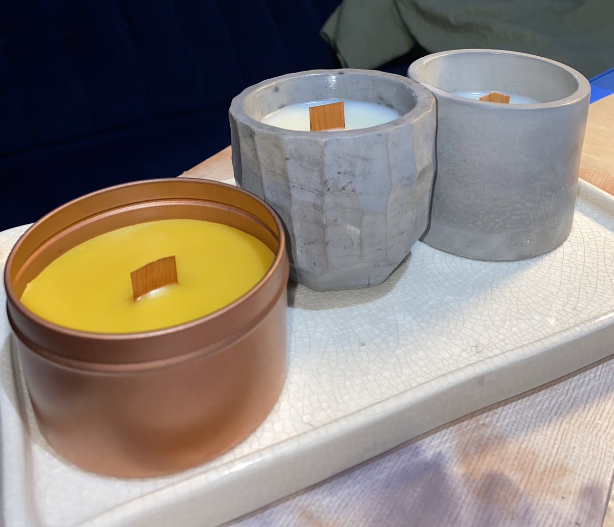 BayleaEarle's tweet photo. Oh hey, by the way I make candles now.  Also can be used for plants

5oz

11oz 

15oz 

🌵🧡 https://t.co/RWVTcLuTBs