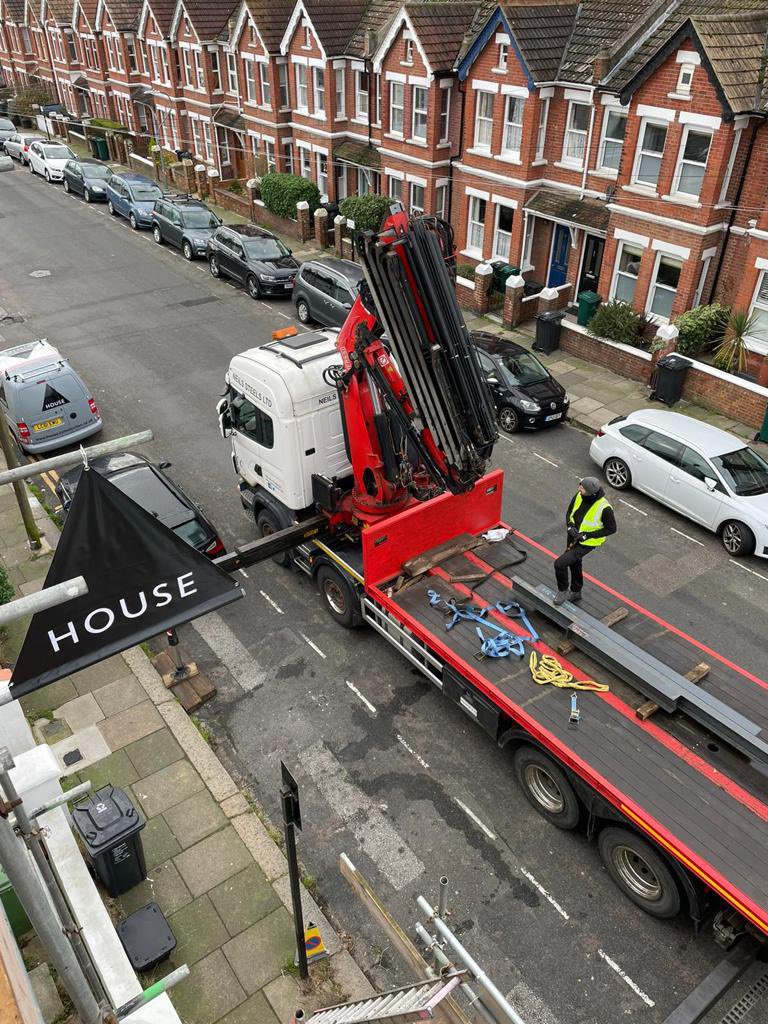 houseconltd's tweet photo. HNY folks! We know you love some sky-high steels action, so check out these shots from earlier this week. Neil’s Steels stretching that 30m crane… phwoar! 🏠🏗⚠️ 

#SizeMatters #LoftExtension #MakingItCrane #InsaneInTheMemcrane #HouseItLooking #HouseConstructionLTD #ManofSteel https://t.co/6EYlP284Hj