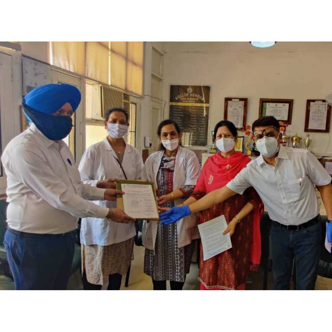 lalpathlabs's tweet photo. Lal PathLabs Foundation distributed Medical Equipment for the #COVID19 emergency to support the various State Governments.

#DrLalPathLabs #Donation #Charity #Covid #LalPathLabsFoundation #Support https://t.co/4e1XBbhqIL