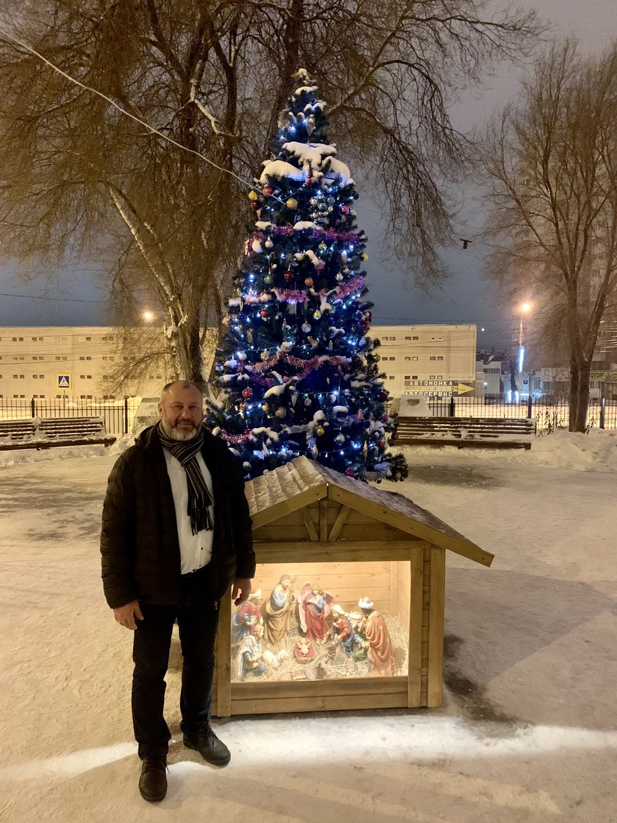 samaradeputat's tweet photo. С Рождеством Христовым! 
Всем мира, любви и добра!
                                         
#СамарскаяОбласть #Рождество #АлександрЧернышев https://t.co/ezFkVHcnd6