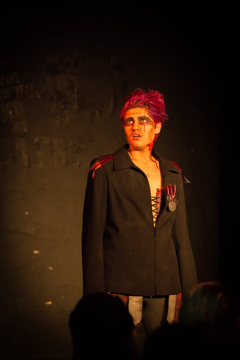 HyperbolicAcid's tweet photo. Titus Androgynous made to look appropriately splendid at the 
@sohotheatre
 Cabaret Drag share by photog @jackelsain  <3 https://t.co/T04gNUhXuj