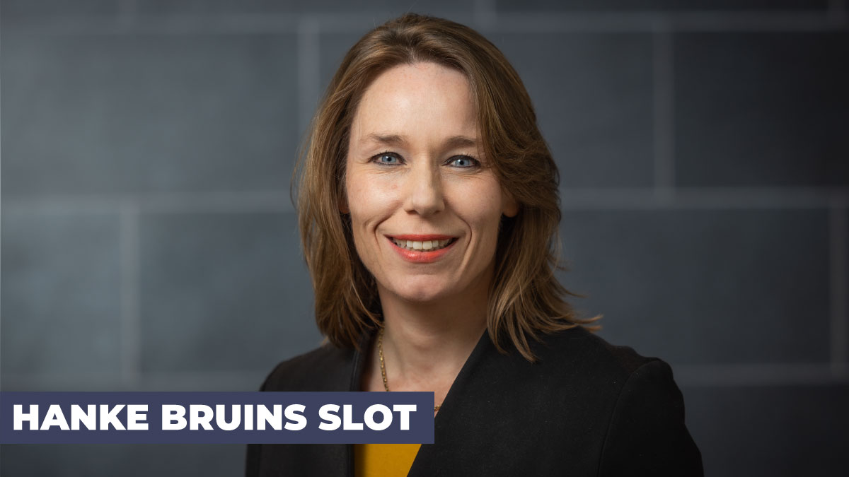 Beoogd minister Binnenlandse Zaken en Koninkrijksrelaties <a href="/HankeBruinsSlot/">Hanke Bruins Slot</a>.

“Ik wil graag samen met anderen werken aan goede randvoorwaarden voor een openbaar bestuur, dat dienstbaar is aan de samenleving, dichtbij mensen staat en slagvaardig kan zijn.”
👉cda.nl/mensen/hanke-b…