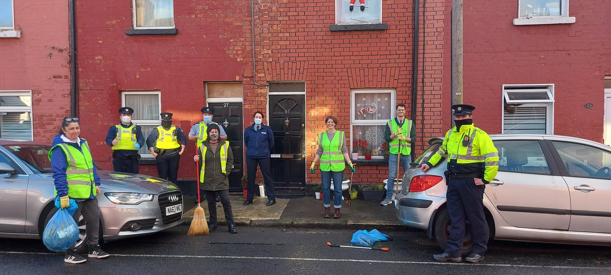NationalSpringC's tweet photo. Well done to @SherrardDublin and @gardainfo for doing a clean-up of the area over the Christmas holidays! Amazing work to everyone involved ππ #SDGsIrl #SpringClean21 #Dublin https://t.co/s5VLKeIpeA