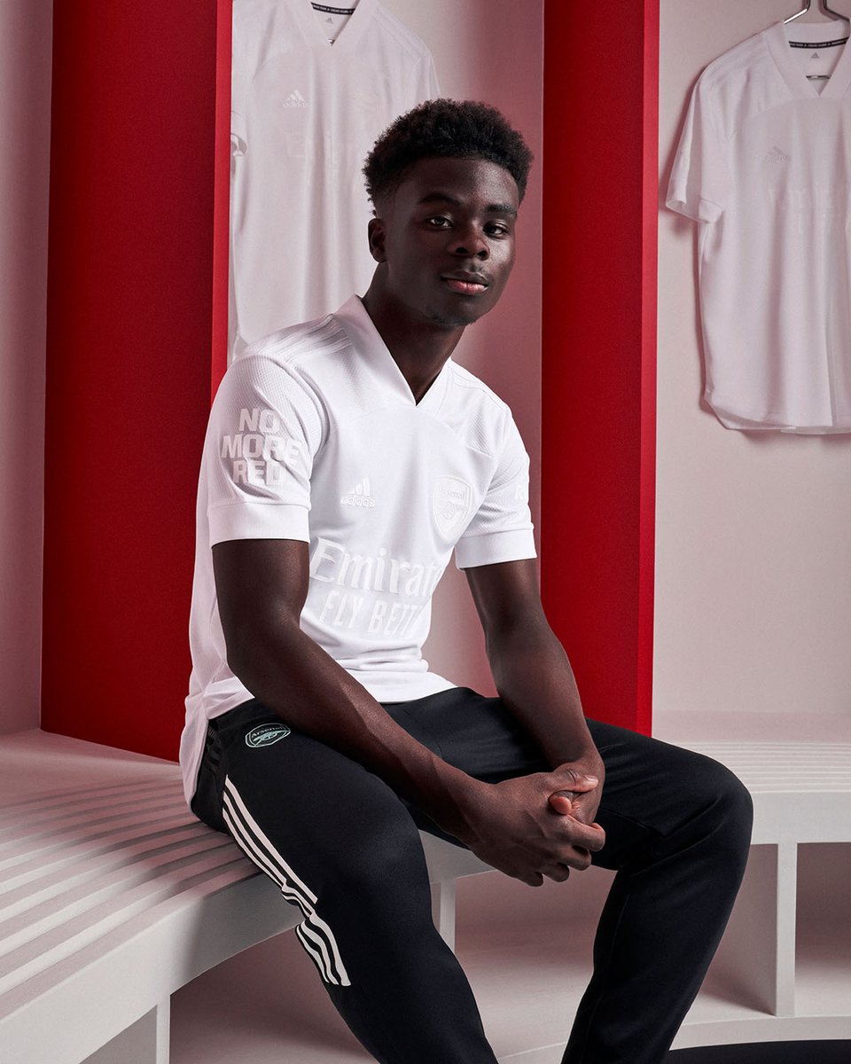 Arsenal's tweet image. Last year, 30 teenagers were murdered in London – the highest number in a single year since records began. 

No More Red is our campaign with @adidasfootball to support young people in our communities.

🔗 arsn.al/NoMoreRed