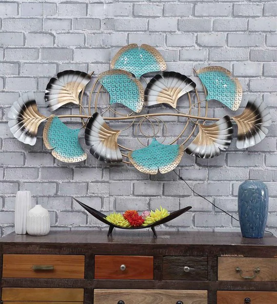 Zuriac2's tweet photo. Bored of those boring walls filled with the obsolete style and décor? Get rid of that dull stuff and replace it with some eye-catching #wall_décor_items. The impressive designs and outstanding quality of our products are all ready to fill your #home’s walls with grace and beauty. https://t.co/pdNj3HJKS4