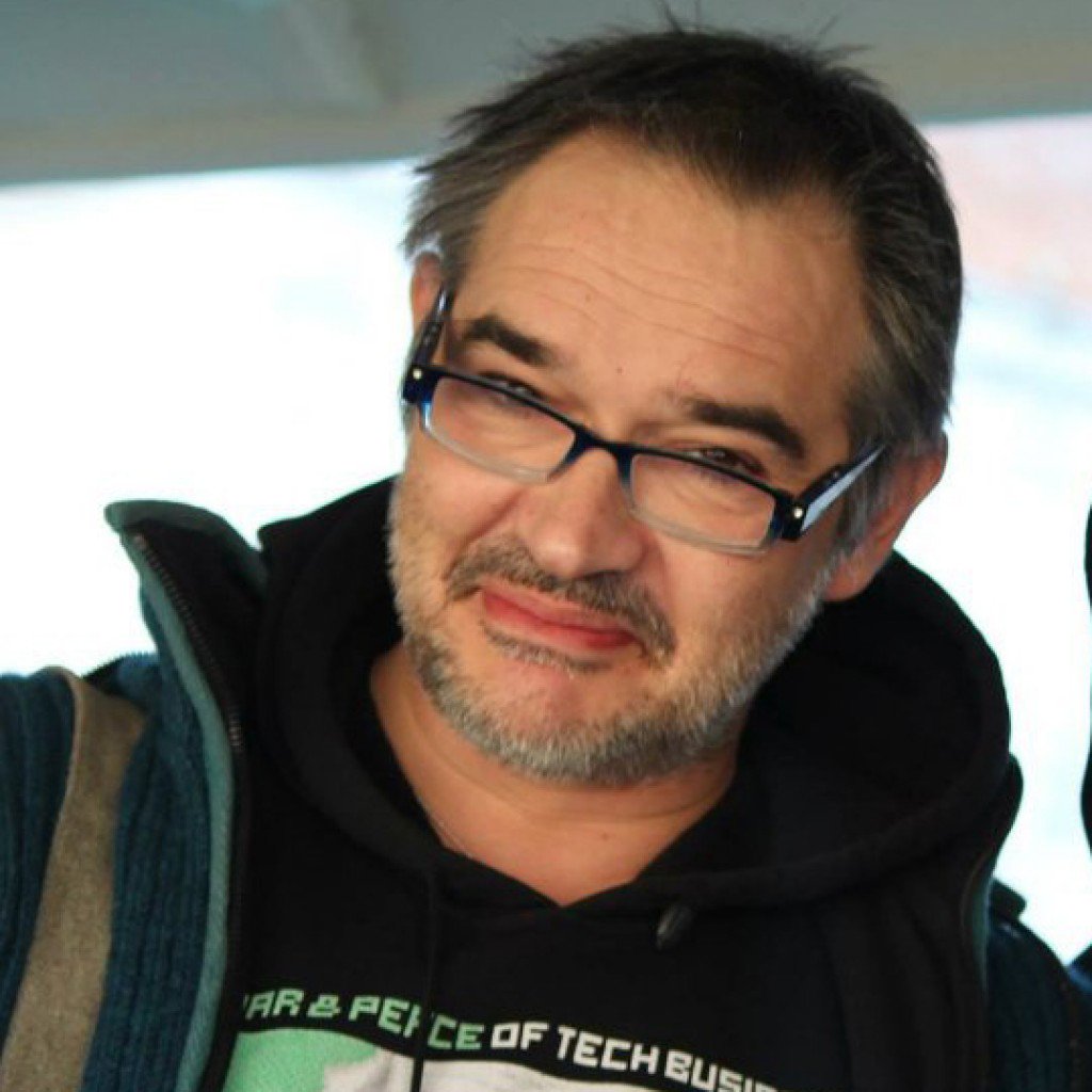 Хроника деградации tweet media