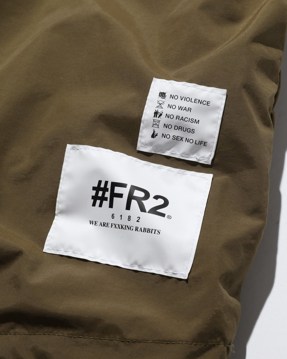 fxxkingrabbits's tweet photo. #FR2doko?exclusive.

 #FR2DOKO Where is #FR2 Shell Jacket.

#FR2ドコ？移動販売限定商品（1/8 #fr2gallery より販売）です。 https://t.co/9gaXCT52pS
