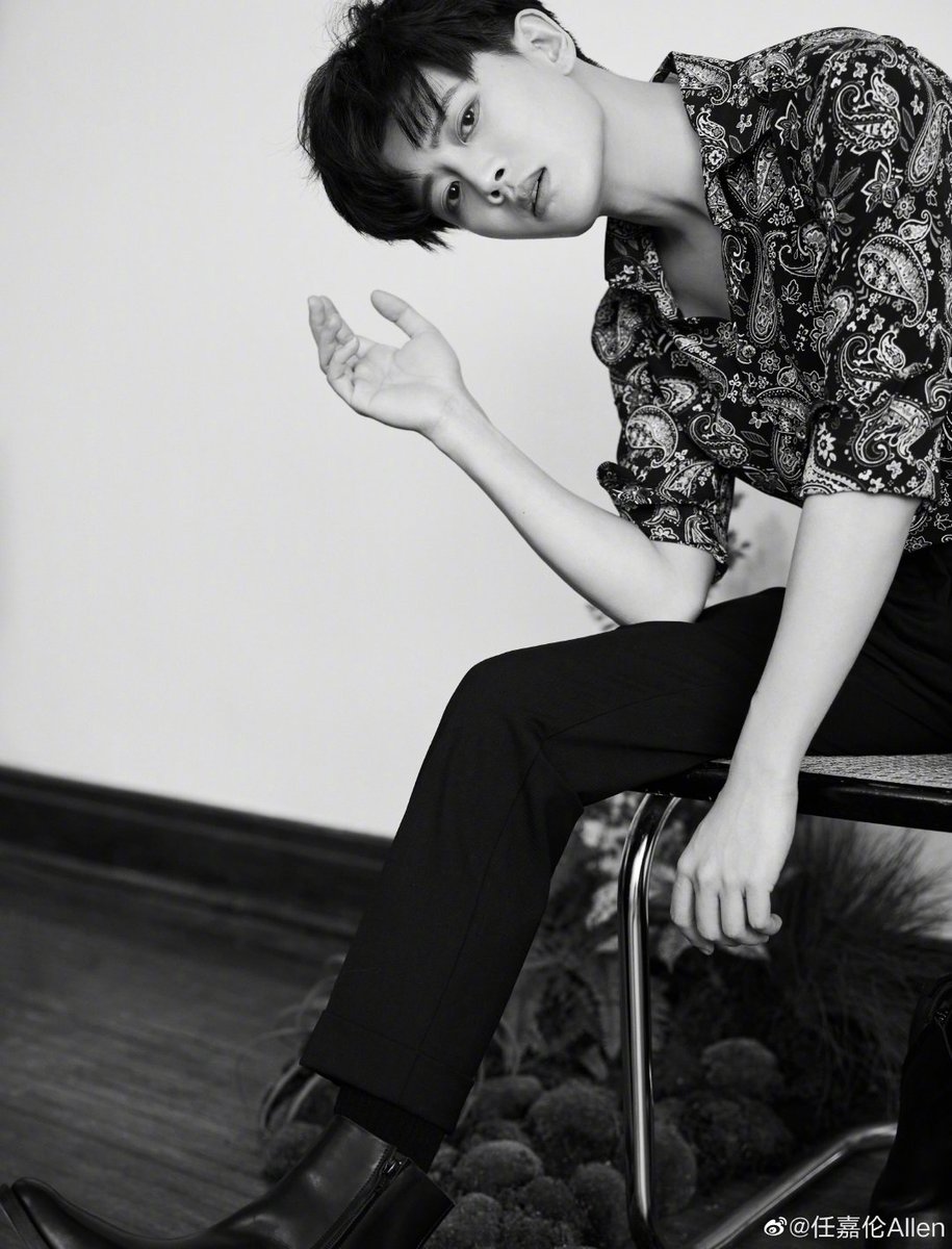 ❤❤RJL Weibo update 2022.01.07

「วันนี้เป็นวันที่ 7 ของปี 2022

  สู้ต่อไป

  เติมพลัง♥♥」

เครดิต : 任嘉伦Allen Weibo 
#เหรินเจียหลุน
#AllenRen 
#Renjialun 
#任嘉伦 
#任嘉伦Allen
#RJL泰国嘉人🇹🇭
#我们会牵着手一起走
#เราจะจับมือเดินไปด้วยกัน