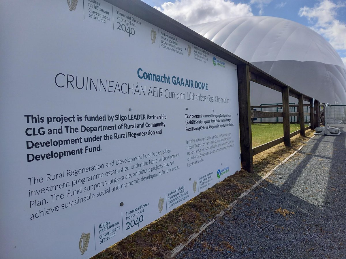 We are delighted to see games recommencing at the Connacht GAA Air Dome 🏐🏐🏐
This project was funded by Sligo Leader Partnership Company Ltd &amp; the Dept of Rural &amp; Community Development
#2022 #GAA #connacht