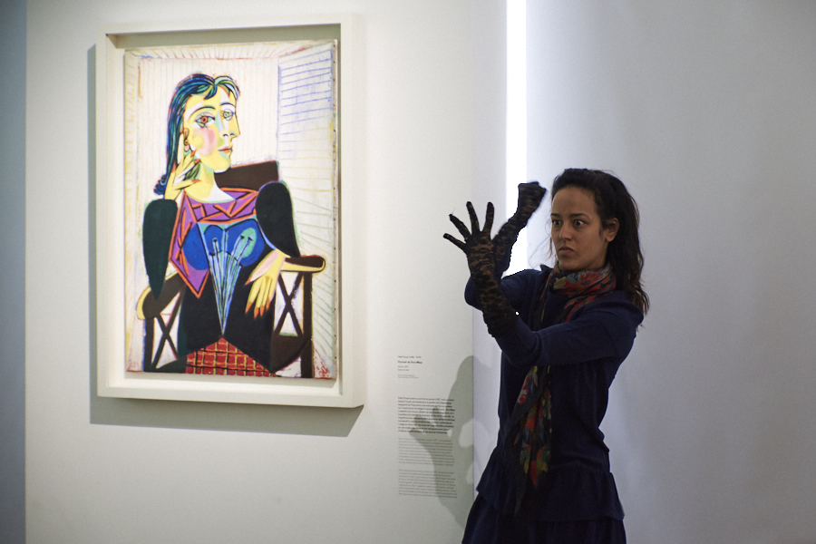 MuseePicasso's tweet photo. Aux côtés de deux comédiens , découvrez l’exposition #PicassoRodin à travers une expérience originale mêlant visite guidée, théâtre et poésie ! Contemplez les œuvres sous un nouvel angle grâce à l’art dramatique 🎭

📆 Samedi 8 janvier à 11h30
📲 https://t.co/xPO82JxcDG https://t.co/RpXi1dZ3Jk