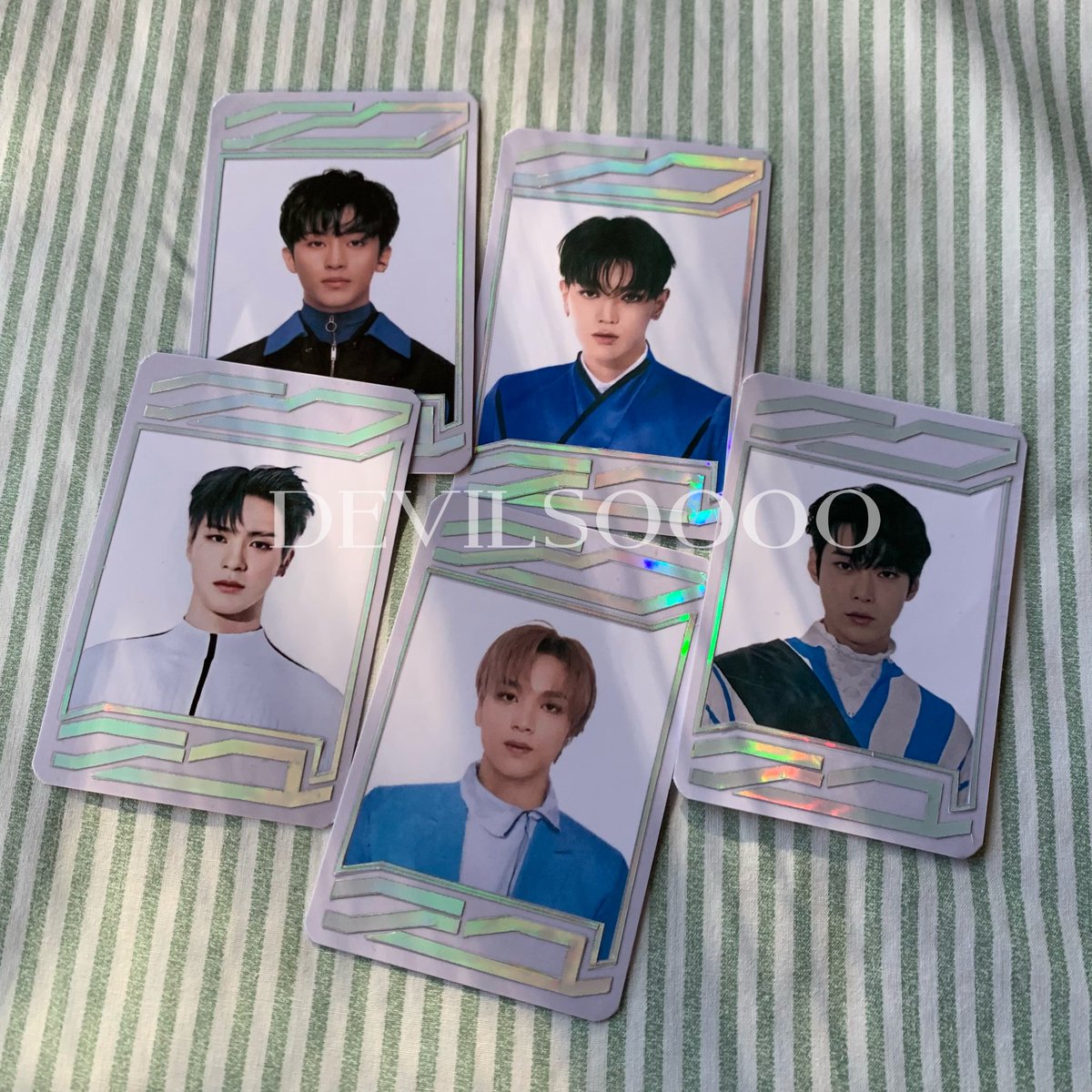 devilsoooo's tweet photo. wts/lfb/ph

nct 2021 special universe card replica 
• 50 pesos each 
• all members available
• see photos for more details 
• video sample &amp; checkout link under the thread

T&amp;C: https://t.co/UAMFVVy0pn 

please help retweet! 🥰

🏷 suc mark doyoung taeyong jeno haechan https://t.co/ZhvGcf3idg
